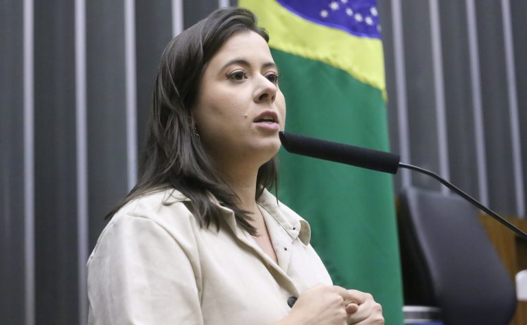 Deliberação de Projeto de Resolução do Congresso Nacional. Dep. Sâmia Bomfim (PSOL - SP)