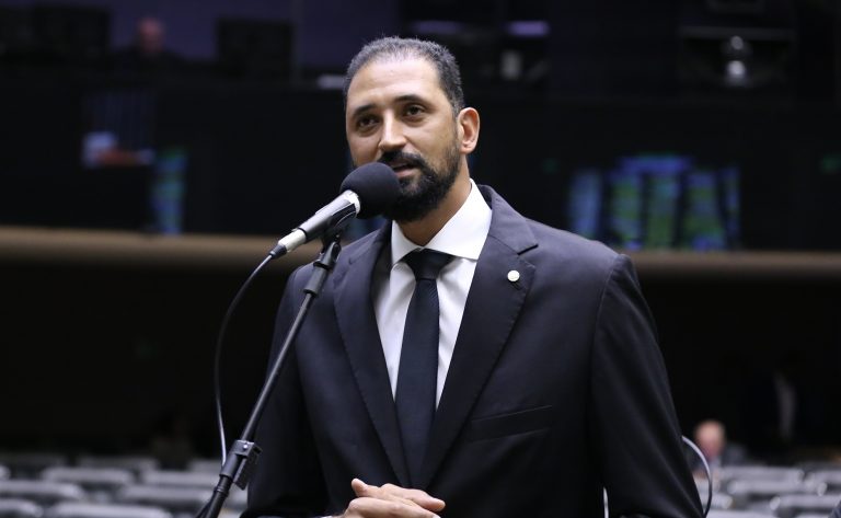 Discussão e votação de propostas legislativas. Dep. Mauricio do Vôlei (PL - MG)