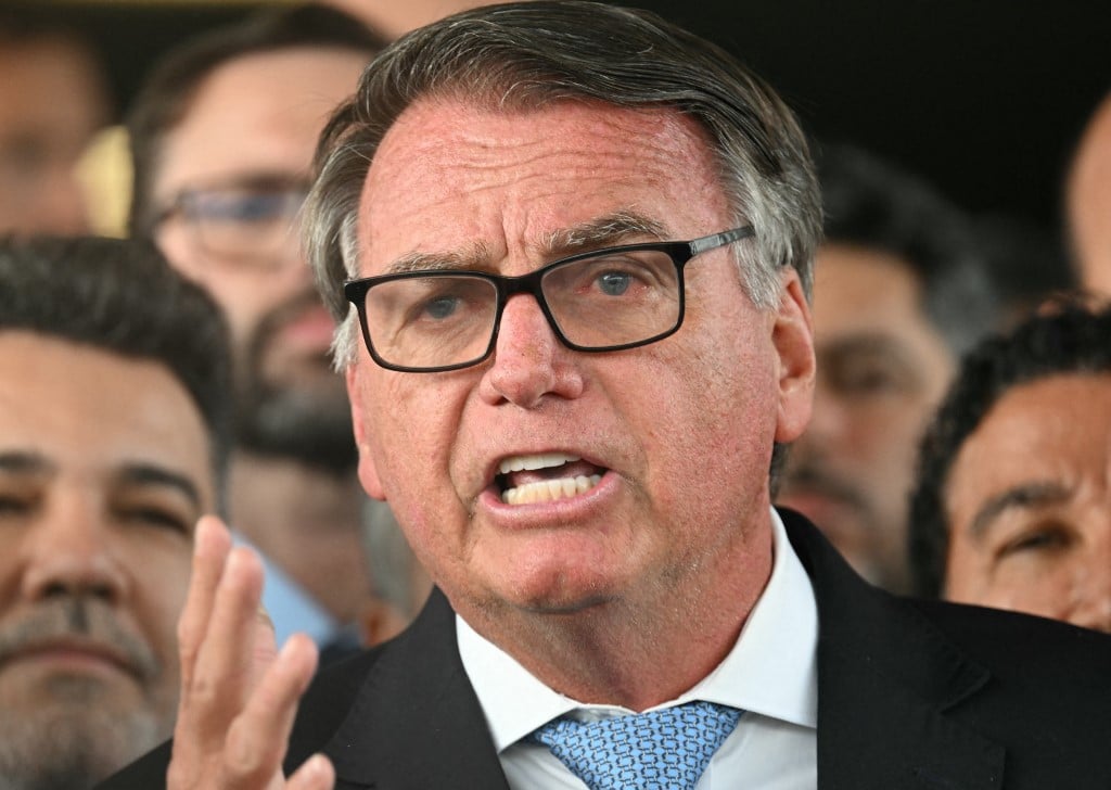 Réu e inelegível, Bolsonaro diz ser 1ª, 2ª e 3ª opções da ultradireita para 2026 – Política – CartaCapital