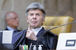 A mudança de tom de Fux na comparação com o julgamento sobre Bolsonaro