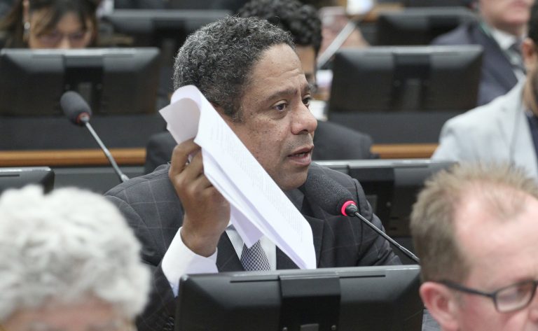 Discussão e votação de propostas legislativas. Dep. Orlando Silva (PCdoB - SP)