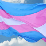 Justiça suspende norma do CFM que limita tratamento de jovens trans – CartaCapital