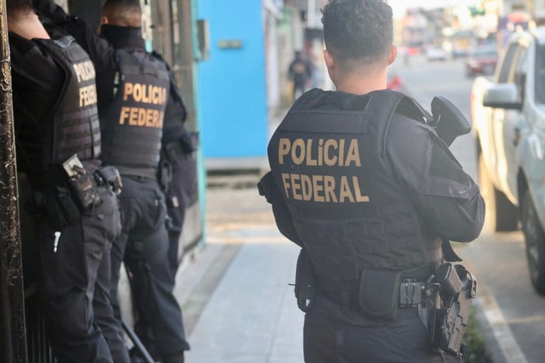 PF prende quatro policiais de São Paulo suspeitos de cobrar propina de funkeiros