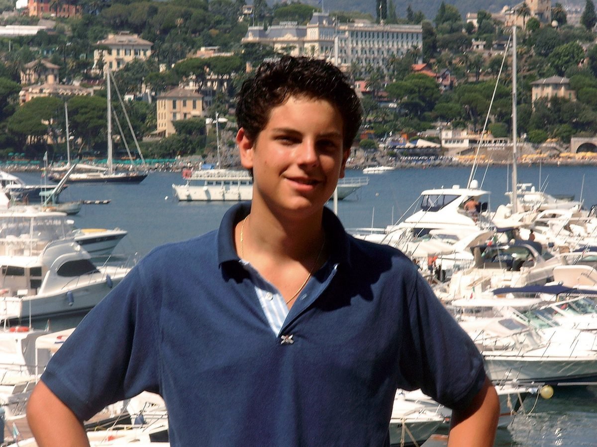 Vaticano adia a canonização do beato 'influencer' após a morte do papa