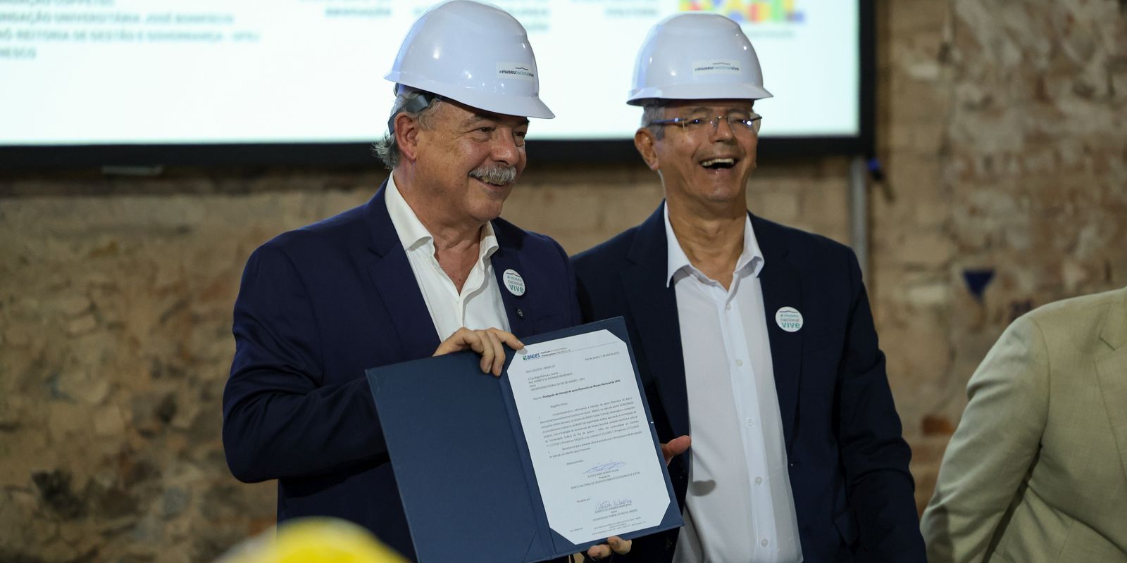 BNDES anuncia R$ 50 milhões para reconstrução do Museu Nacional