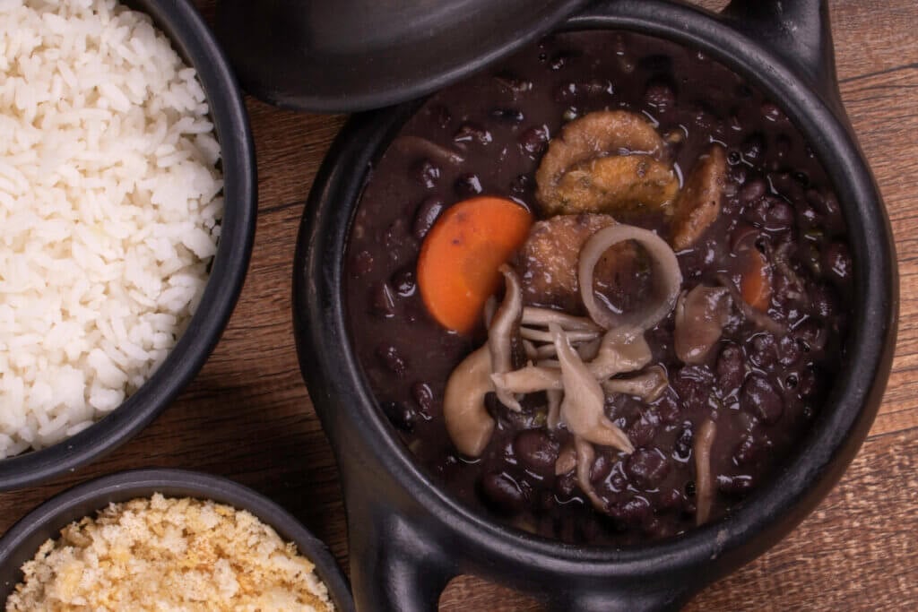 5 receitas fáceis e deliciosas de feijoada vegana – CartaCapital