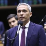 Comissão aprova competência do Legislativo para decidir sobre bloqueio de perfis de parlamentares em redes sociais – Notícias