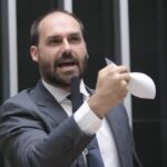 Eduardo Bolsonaro crítica Tarcísio e Ratinho Jr por defenderem negociação sobre tarifaço de Trump – CartaCapital