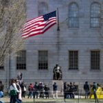 Juíza manda o governo Trump justificar corte bilionário de fundos para Harvard – CartaCapital