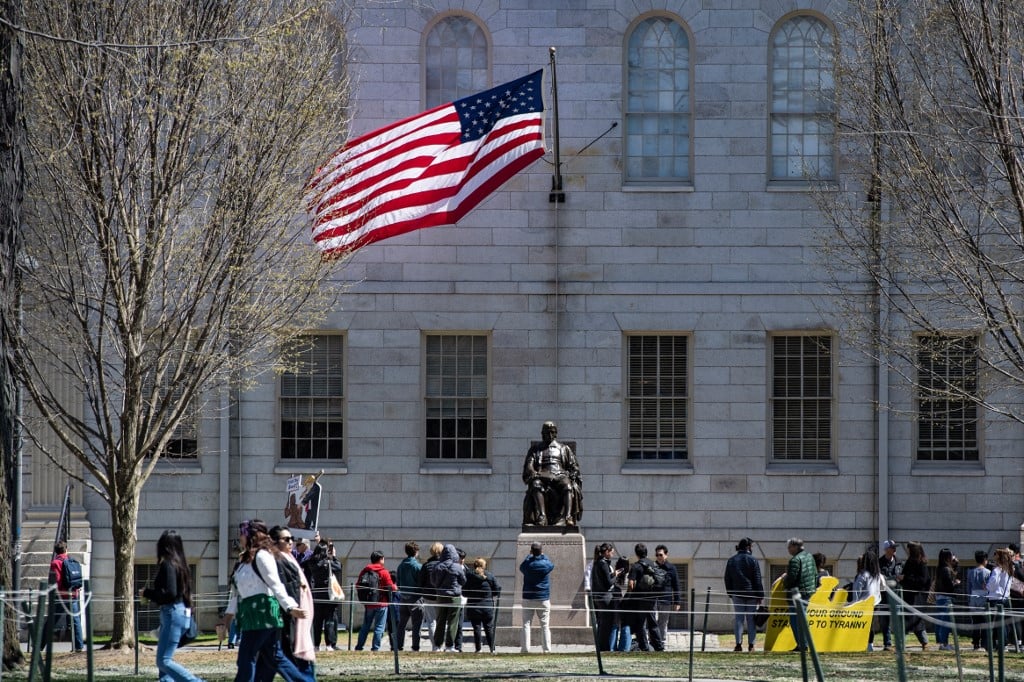 Governo dos EUA encerrará todos seus contratos com Harvard – CartaCapital