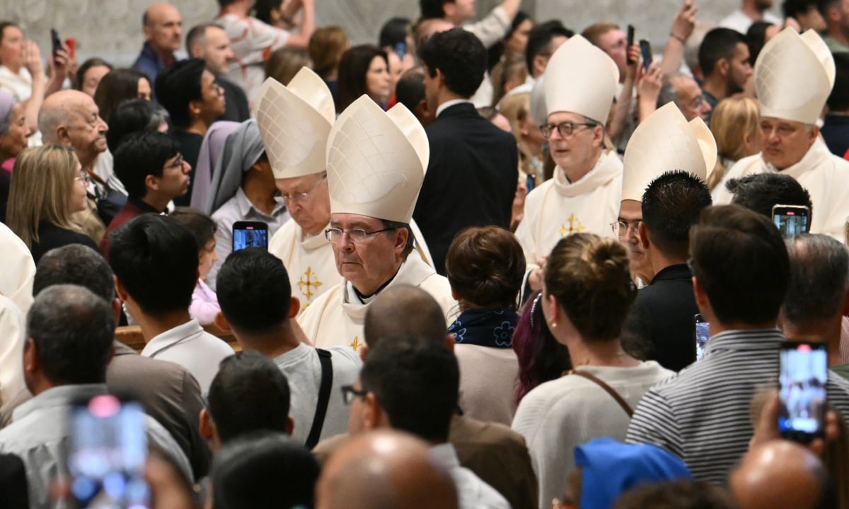 Missa celebra 'intensa vida pastoral' de Francisco em nono e último dia de luto