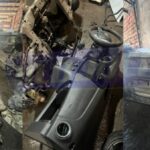 Polícia encontra carro roubado e peças de veículos em prédio abandonado no Lobato