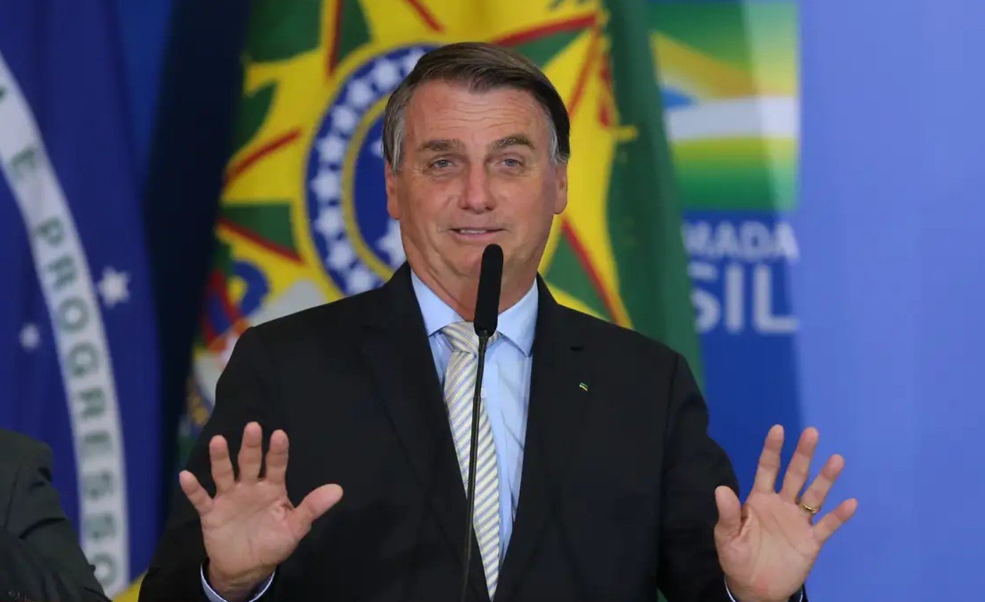 Bolsonaro lidera ranking de governos que mais gastaram com viagens de servidores sob sigilo – Brasil de Fato