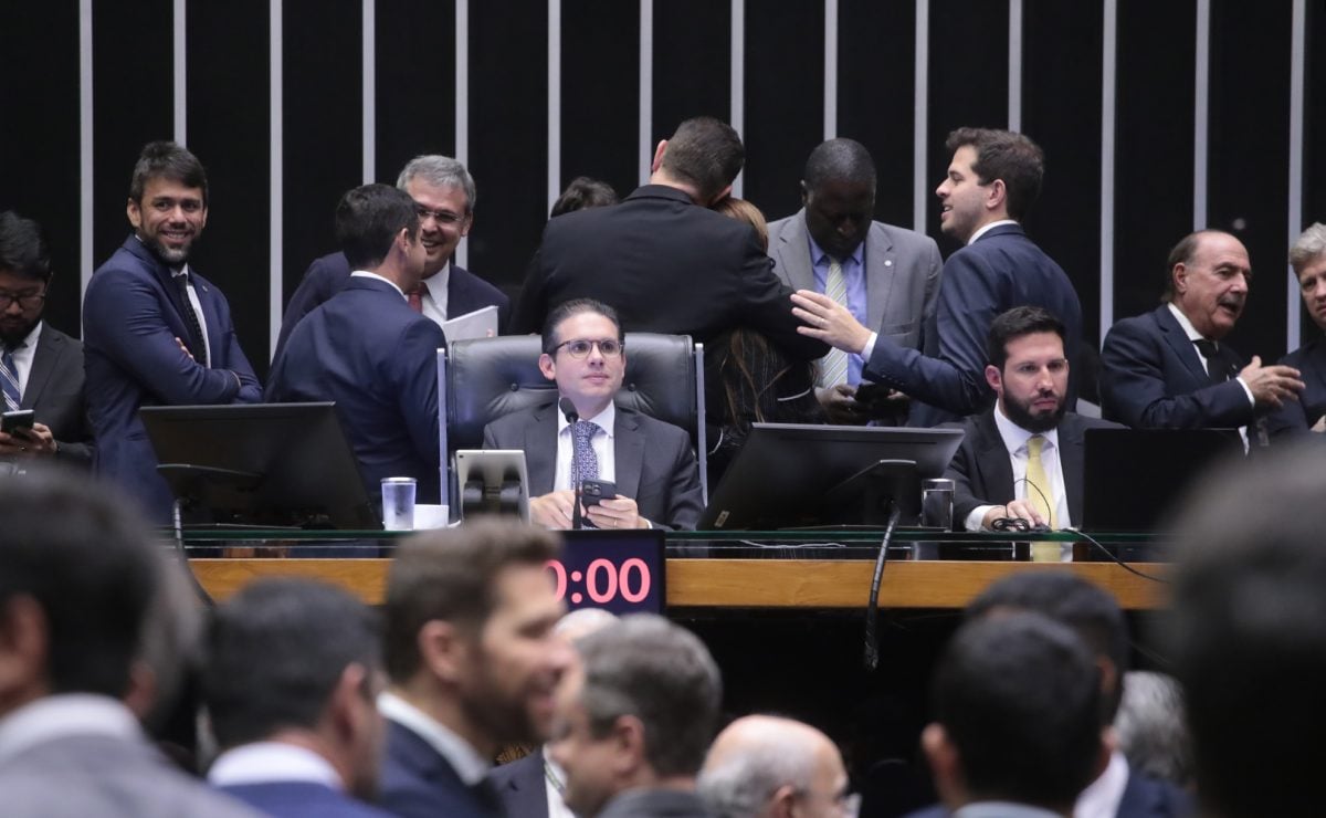 Câmara aprova urgência para derrubar decreto do IOF e envia recado ao governo Lula – CartaCapital