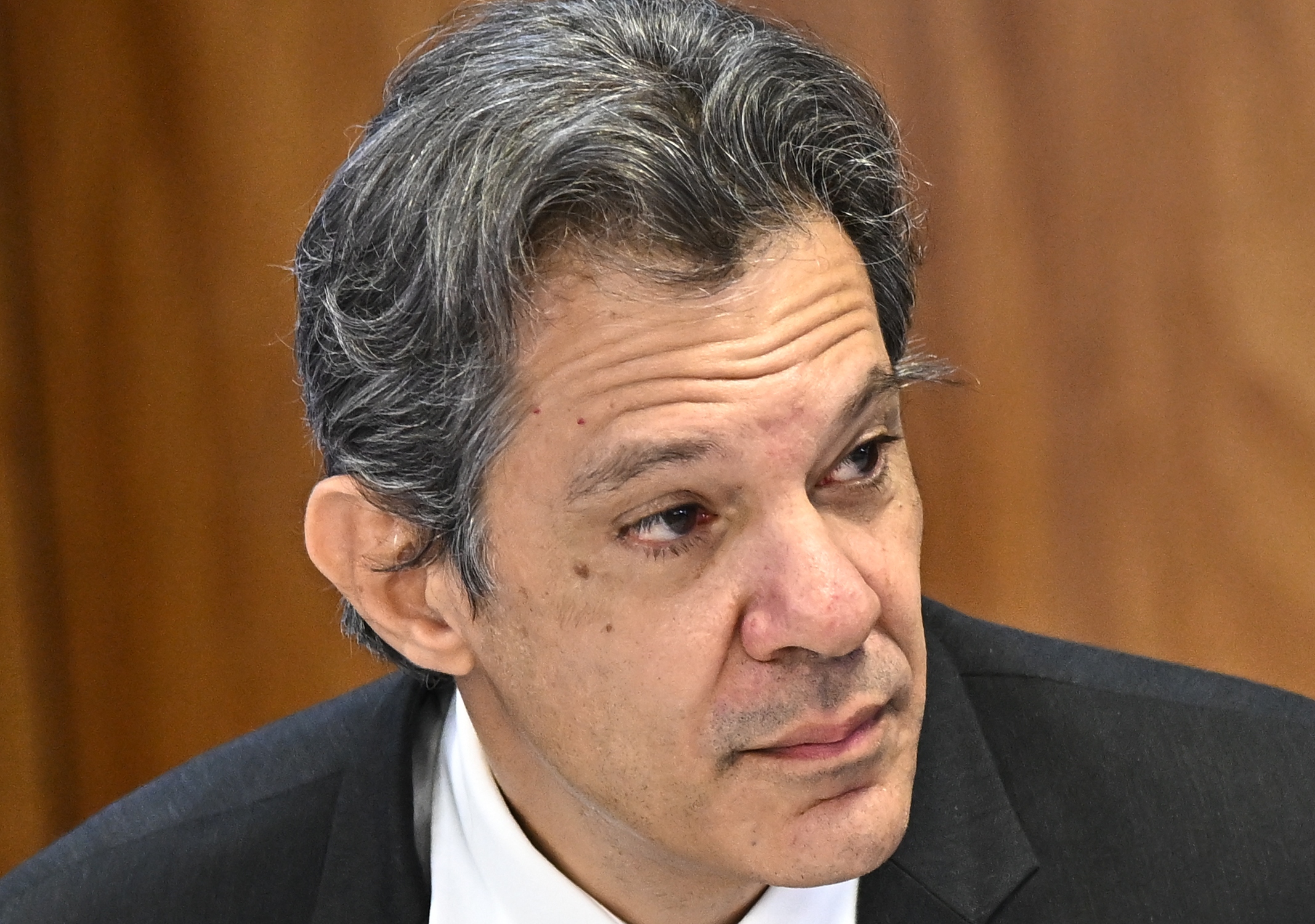 Haddad critica modelo econômico liberal de Milei