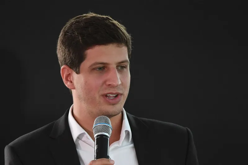 João Campos assume PSB e herda comando familiar do partido; prioridade será manter aliança com Lula em 2026 – Brasil de Fato