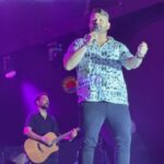 Danniel Vieira anima o público durante apresntação