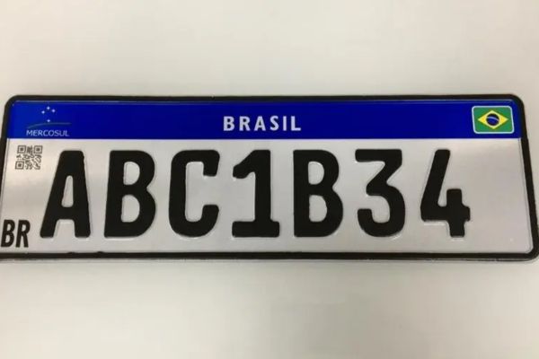 três suspeitos são presos no Caminho das Árvores