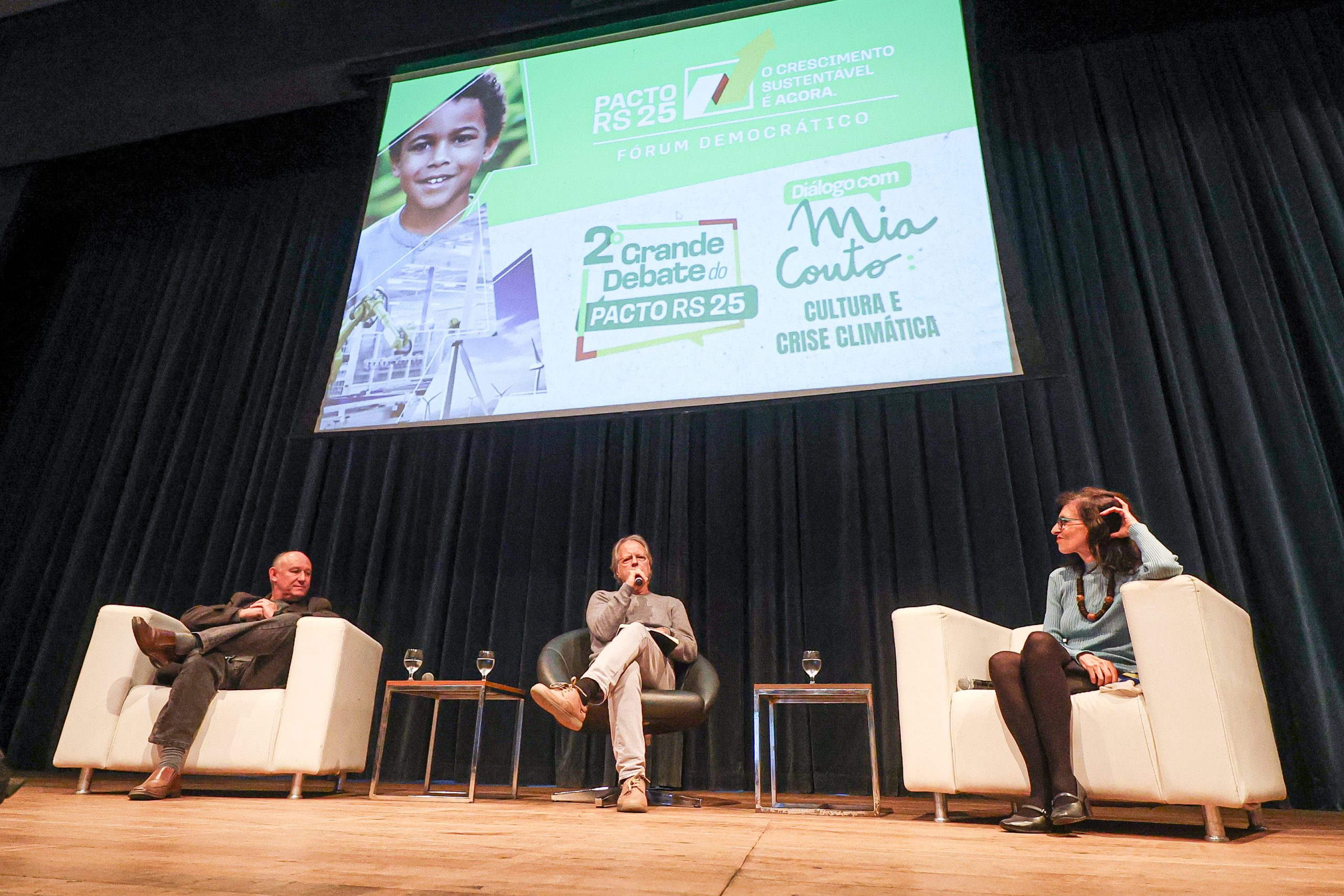 Mia Couto destaca relação da humanidade com a natureza – Brasil de Fato