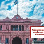 Os 4 grupos que mais perderam com cortes drásticos de Milei na Argentina