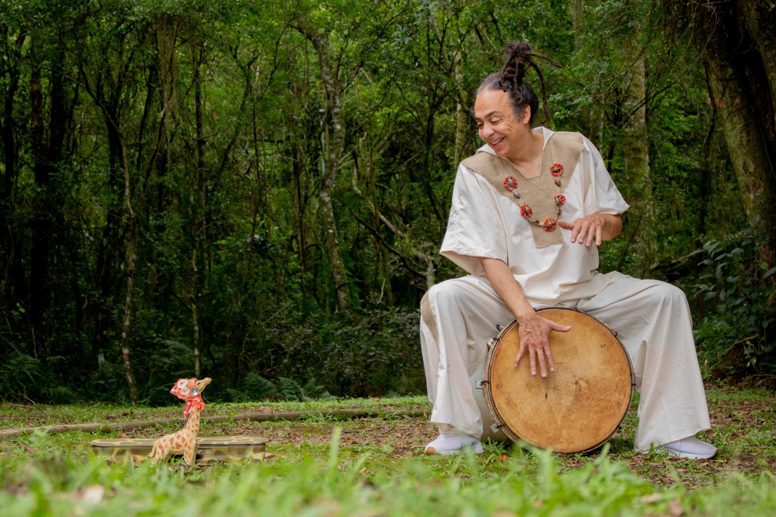 Palcos Amefricanos RS leva teatro e oficinas gratuitas a cidades gaúchas atingidas pela cheia de 2024 – Brasil de Fato