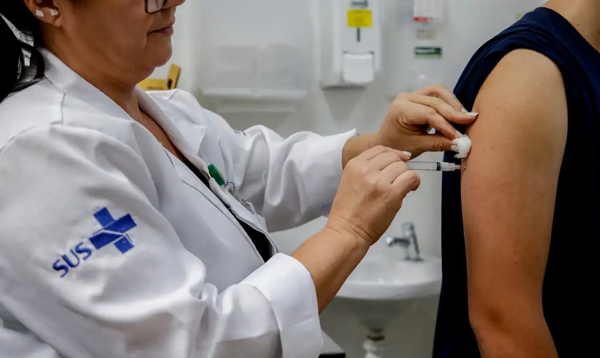 Paraíba recebe 278 doses da vacina contra Mpox para pessoas com HIV/Aids e baixa imunidade – Brasil de Fato