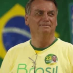 Pix de Bolsonaro para filho nos EUA pode escapar de tributação; entenda os motivos