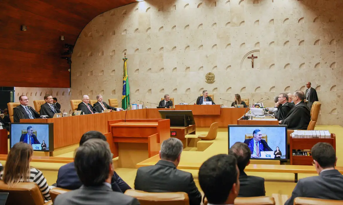 STF suspende sessão sobre responsabilização das redes sociais  – Brasil de Fato