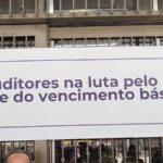 STJ determina suspensão de greve de auditores da Receita