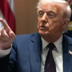 Trump volta a atacar Powell e cobra corte de 1 ponto porcentual nos juros nos EUA pelo Fed
