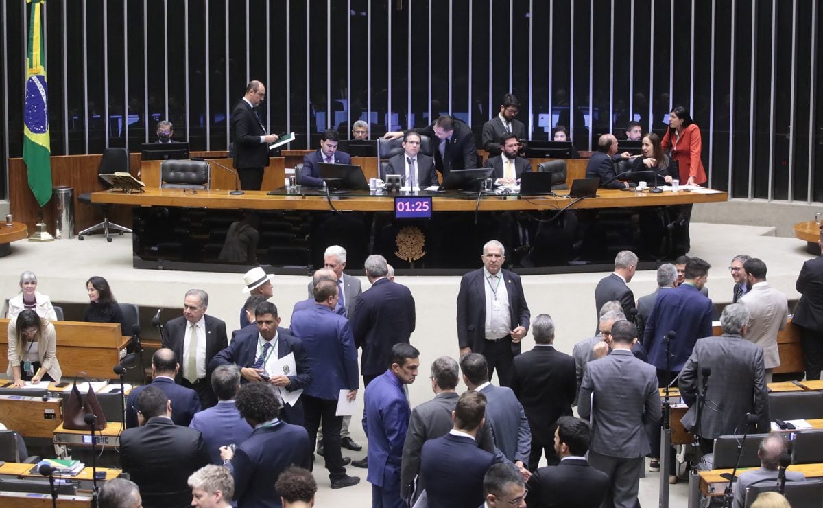 Veja como votou cada partido na urgência para derrubar o decreto do IOF – CartaCapital