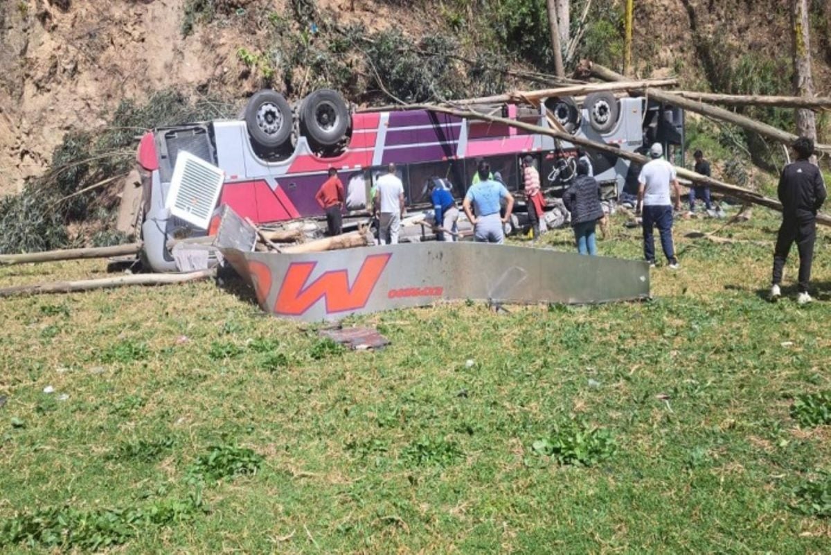 Acidente de ônibus nos Andes do Peru deixa pelo menos 15 mortos – CartaCapital