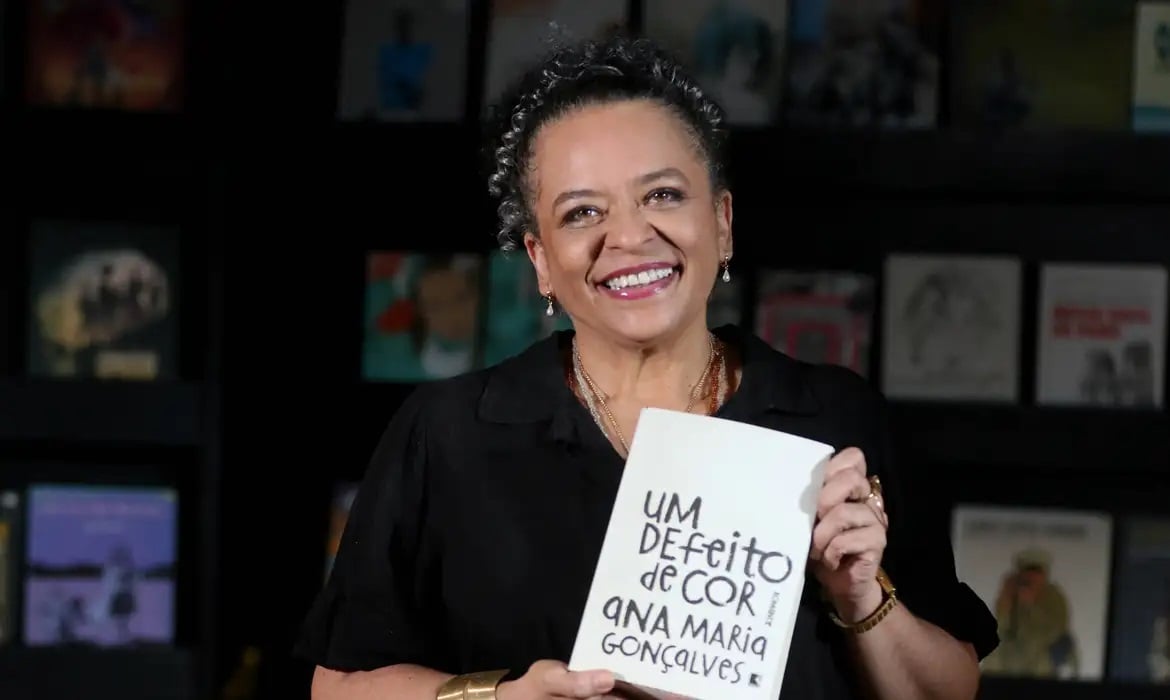 Ana Maria Gonçalves é eleita e se torna a primeira mulher negra na ABL – CartaCapital