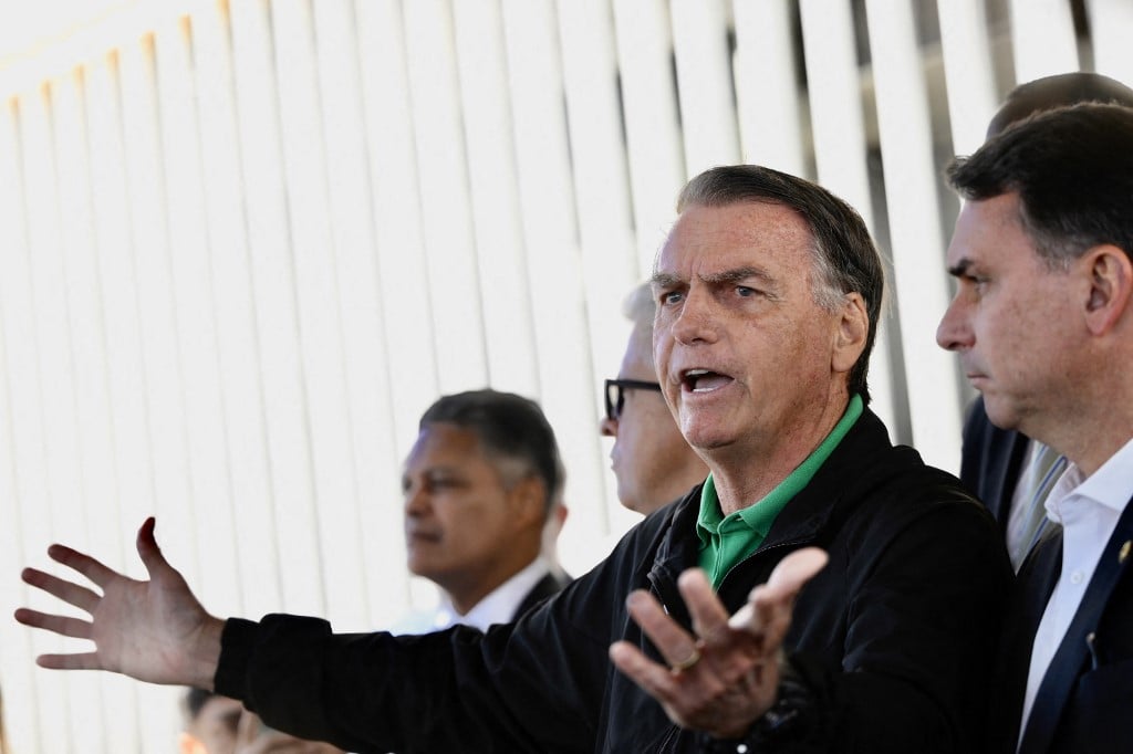 Bolsonaro interrompe entrevista para não descumprir recolhimento domiciliar no 1º dia – CartaCapital