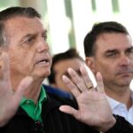 Bolsonaro quer acesso livre de 6 políticos para visitas em prisão domiciliar; Moraes decidirá – CartaCapital