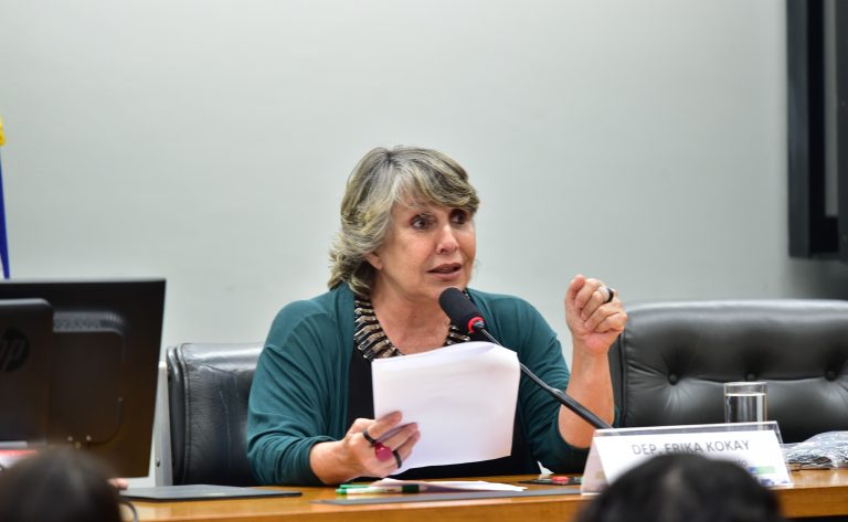 Audiência pública - Debater a terceirização fraudulenta no ramo financeiro, com ênfase no caso Santander. Dep. Erika Kokay (PT-DF)