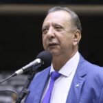 Comissão aprova projeto que obriga SUS a realizar tratamento de implante dentário – Notícias