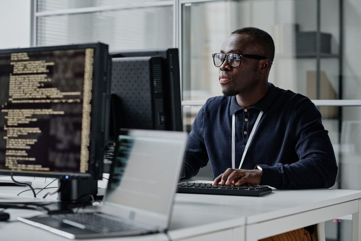 Curso gratuito de programação da Oracle abre 100 vagas para jovens de todo o Brasil – CartaCapital