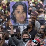 Ex-policial dos EUA é condenado a quase 3 anos de prisão por morte de Breonna Taylor – CartaCapital