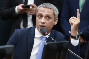 Gustavo Gayer terá que indenizar o PT após associar eleitores de Lula a crimes – CartaCapital