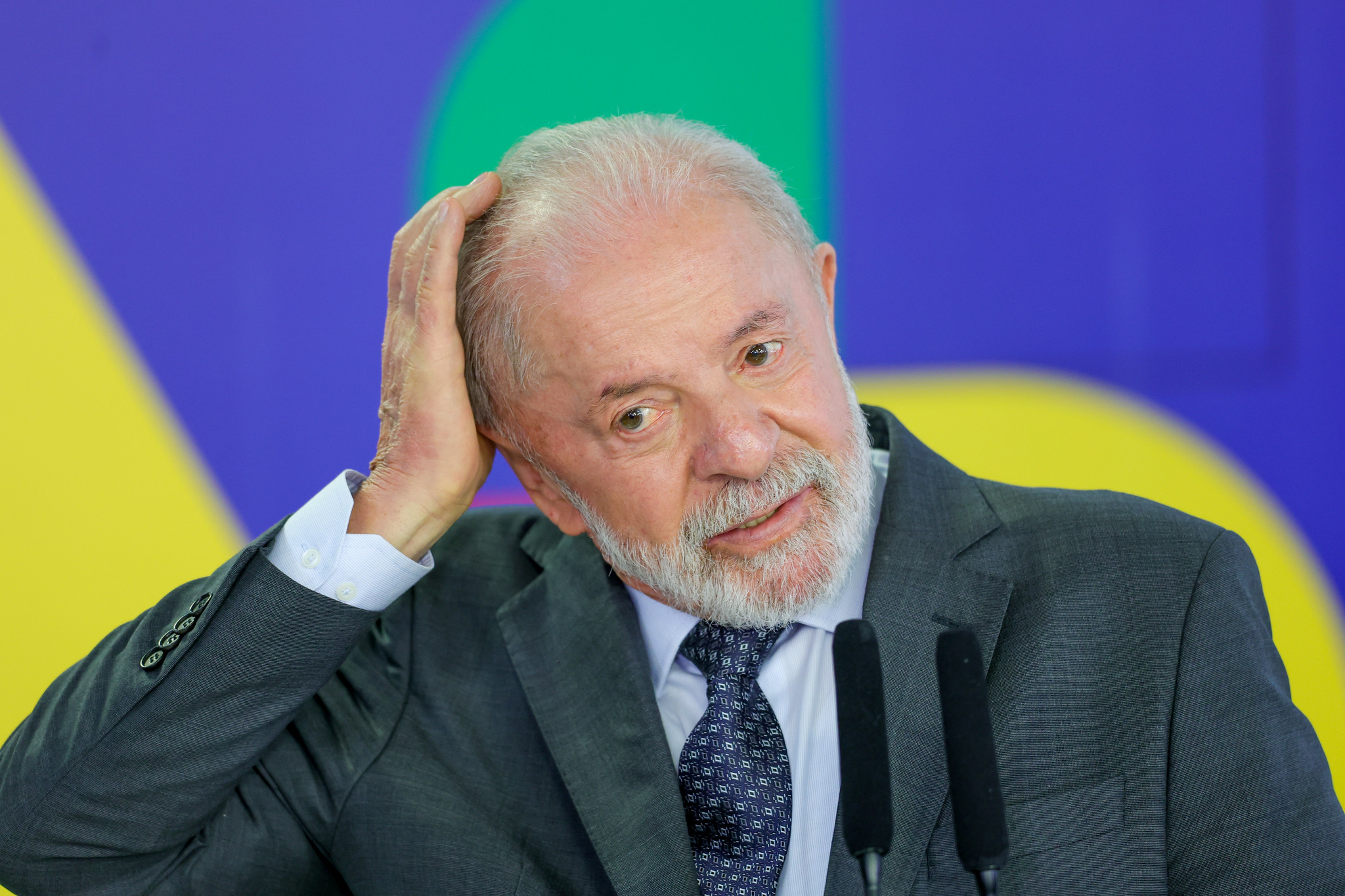 Lula desmancha base no Congresso por embate do IOF