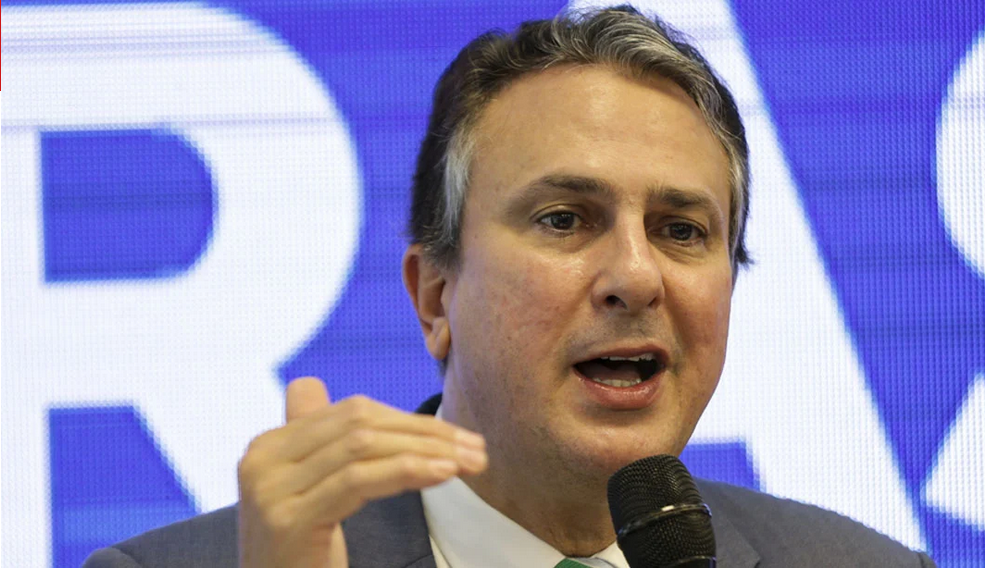 MEC quer estender Pé-de-Meia a todos do ensino médio da rede pública – CartaCapital