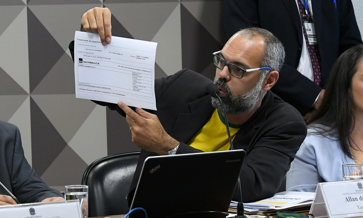 Moraes impõe nova multa de R$ 7,3 milhões a Allan dos Santos – CartaCapital
