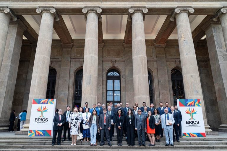 Movimentos populares terão espaço inédito com líderes do Brics; 'Momento histórico', diz Stedile, que representa o Brasil