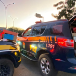 PRF encontra mais de 2 mil caixas de medicamentos em ônibus na BR-116