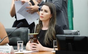 A nova tentativa bolsonarista de derrubar no Congresso decisões do STF – CartaCapital