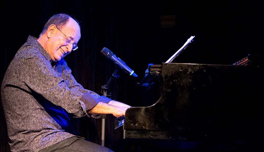 Antonio Adolfo faz um Carnaval em tom de jazz com sambas, marchas e frevo – CartaCapital
