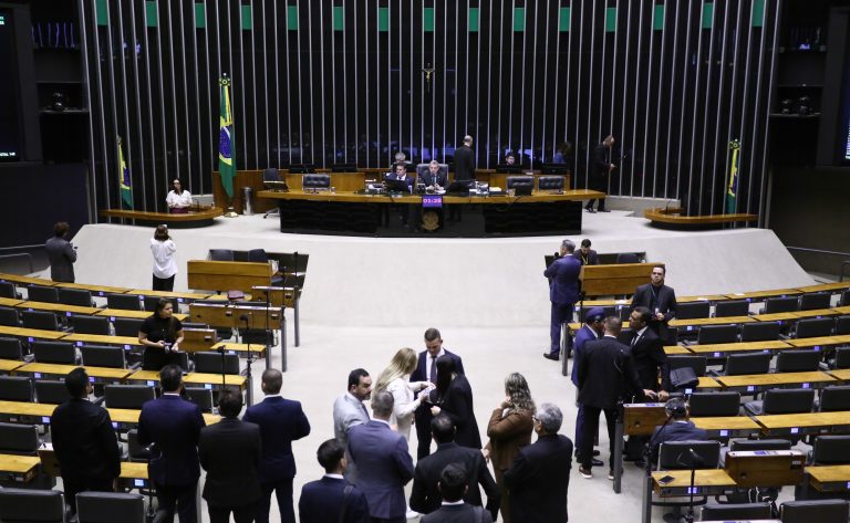 Câmara analisa pedidos de urgência para projetos de lei; acompanhe – Notícias