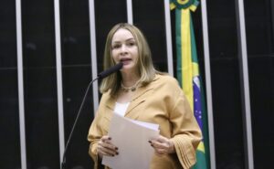 Discussão e votação de propostas legislativas. Dep. Socorro Neri (PP - AC)