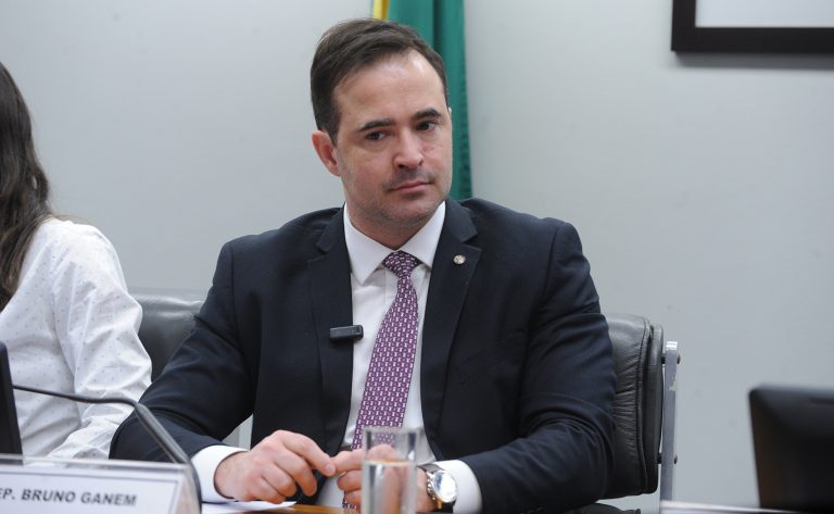 Discussão e Votação do Relatório. Dep. Bruno Ganem (PODE - SP)
